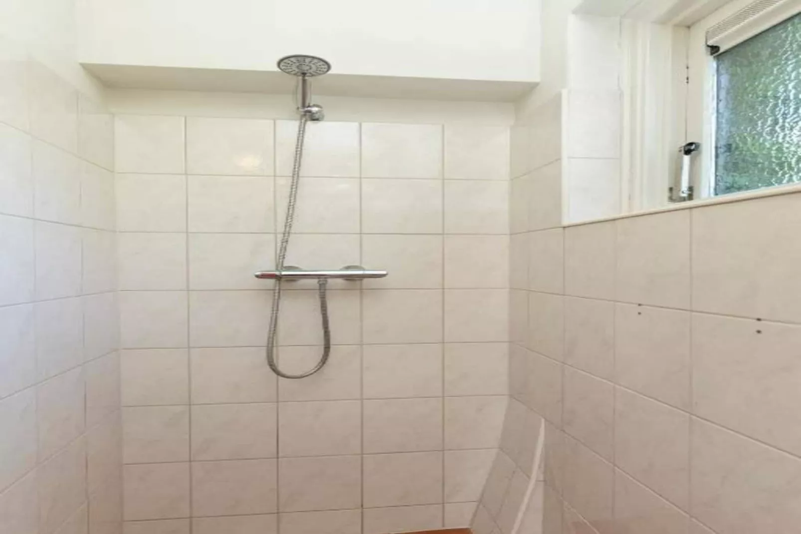 Strandhuys Alikruik-Bathroom