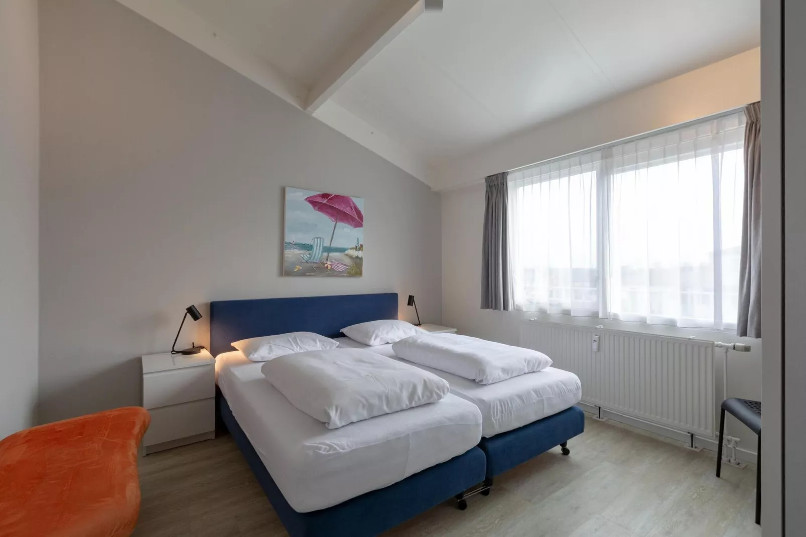 Beach Appartement 35-Bedroom