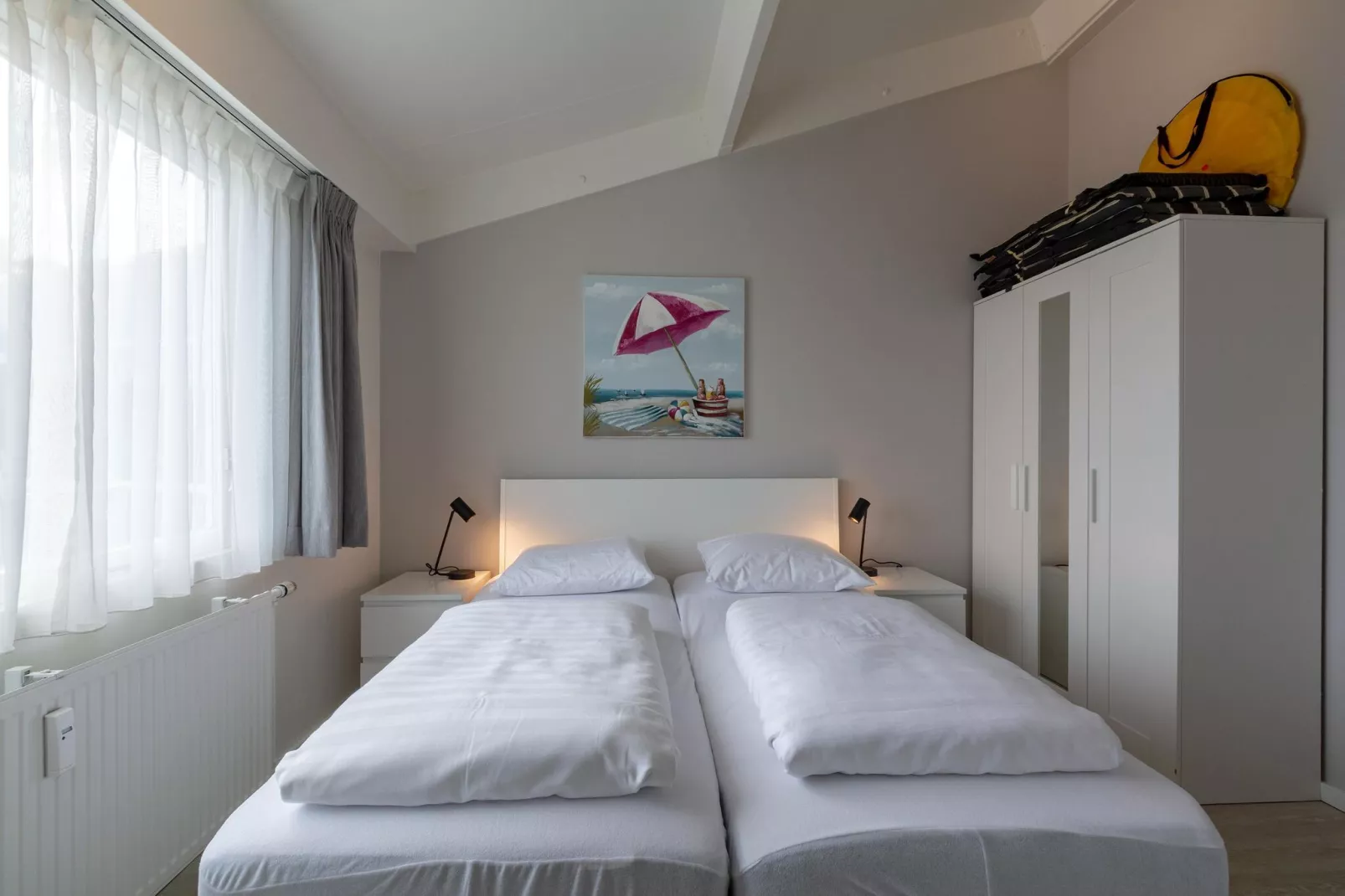 Beach Appartement 35-Bedroom