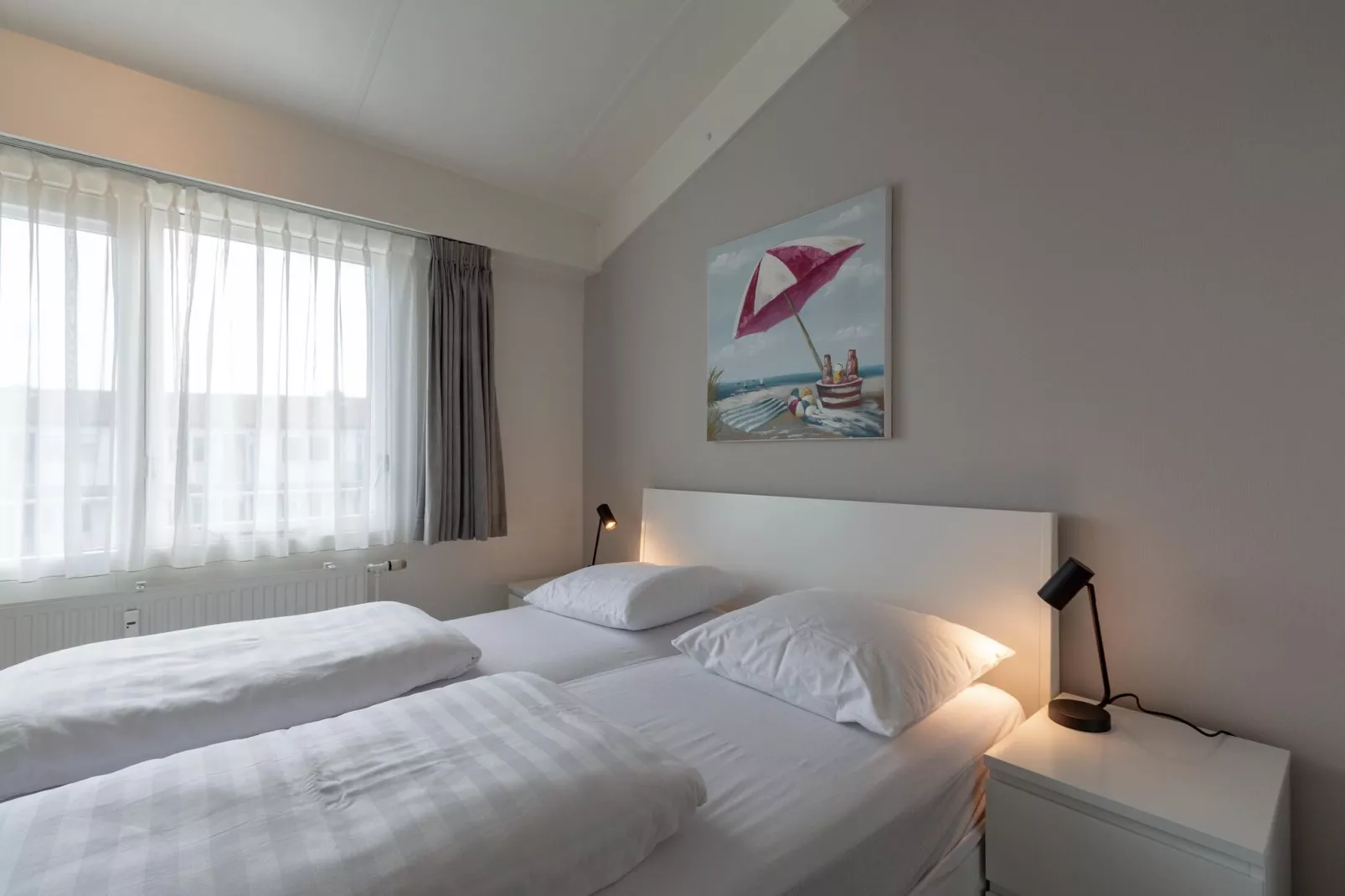 Beach Appartement 35-Bedroom