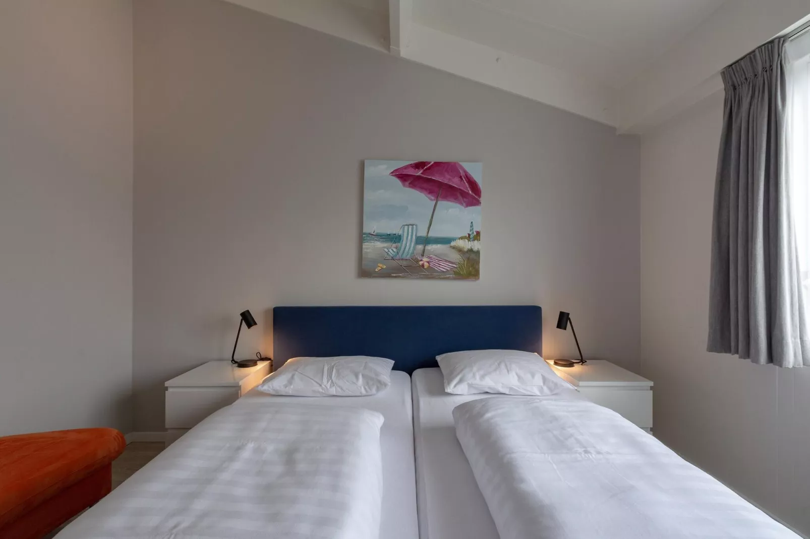 Beach Appartement 35-Bedroom