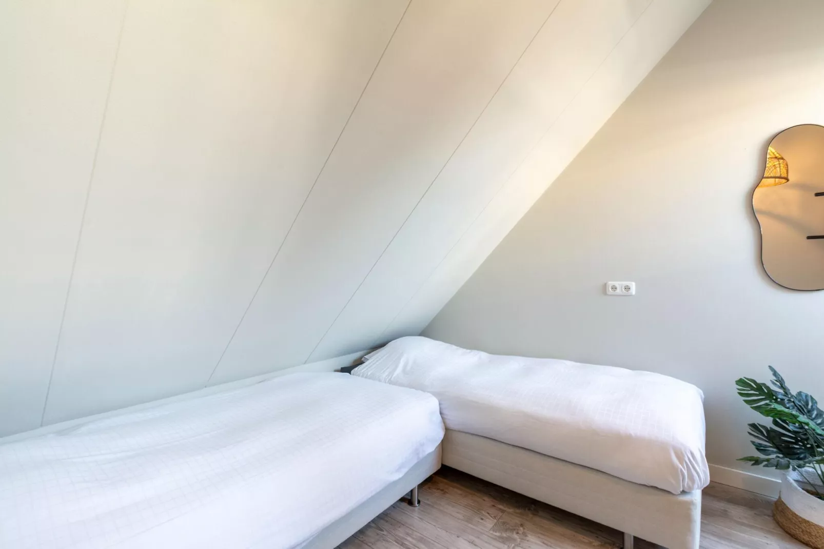 Duinroosweg 83-Bedroom