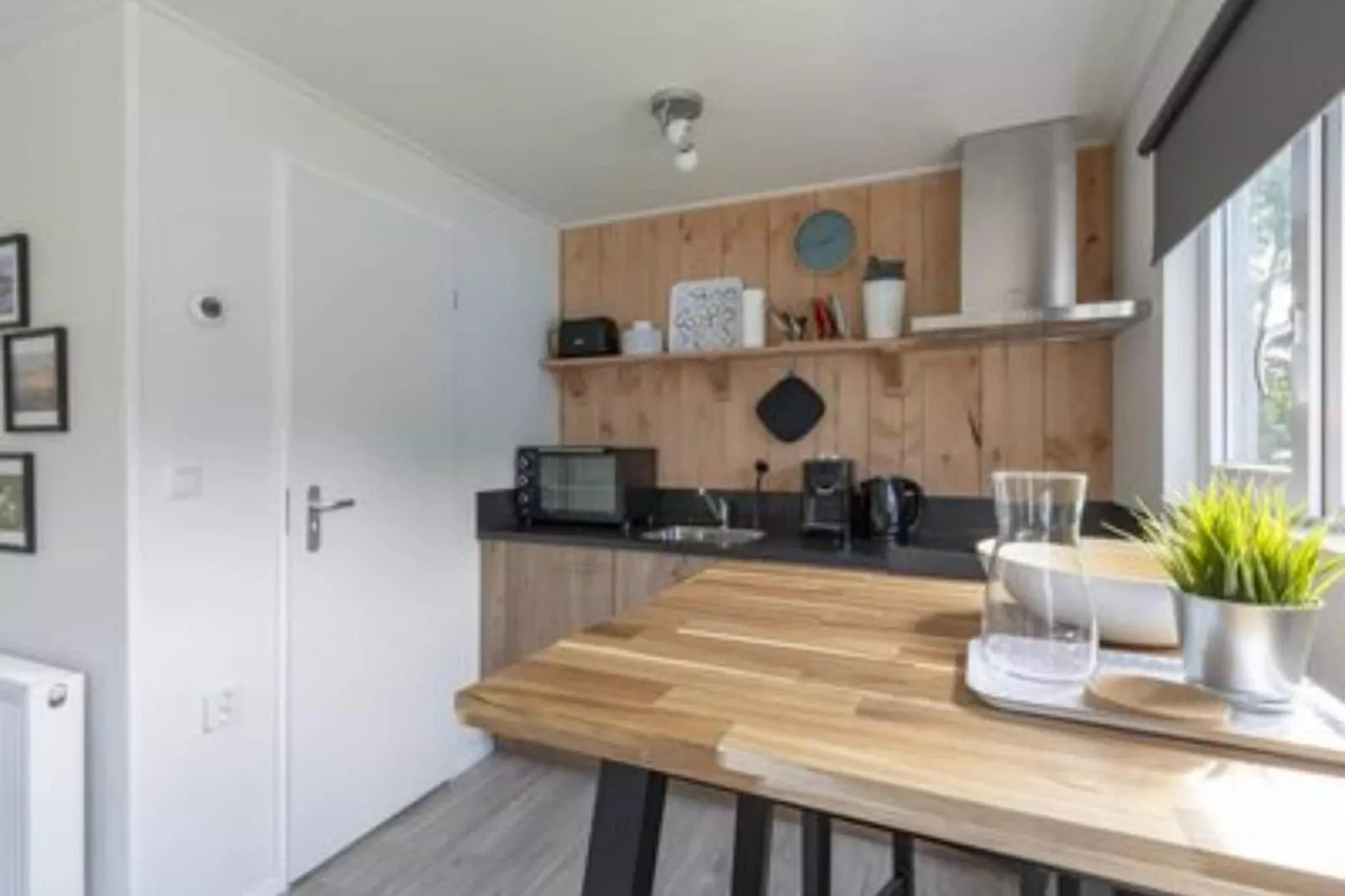 Beach Studio Texel-Kitchen