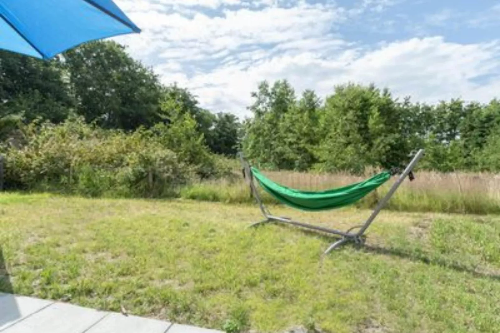 Beach Studio Texel-Gardens summer