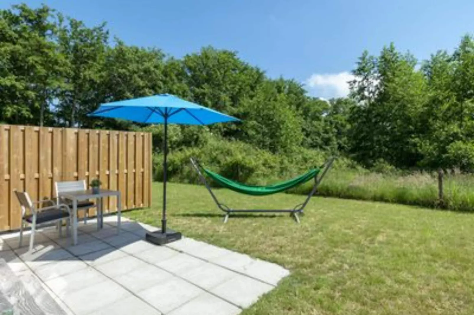 Beach Studio Texel-Gardens summer