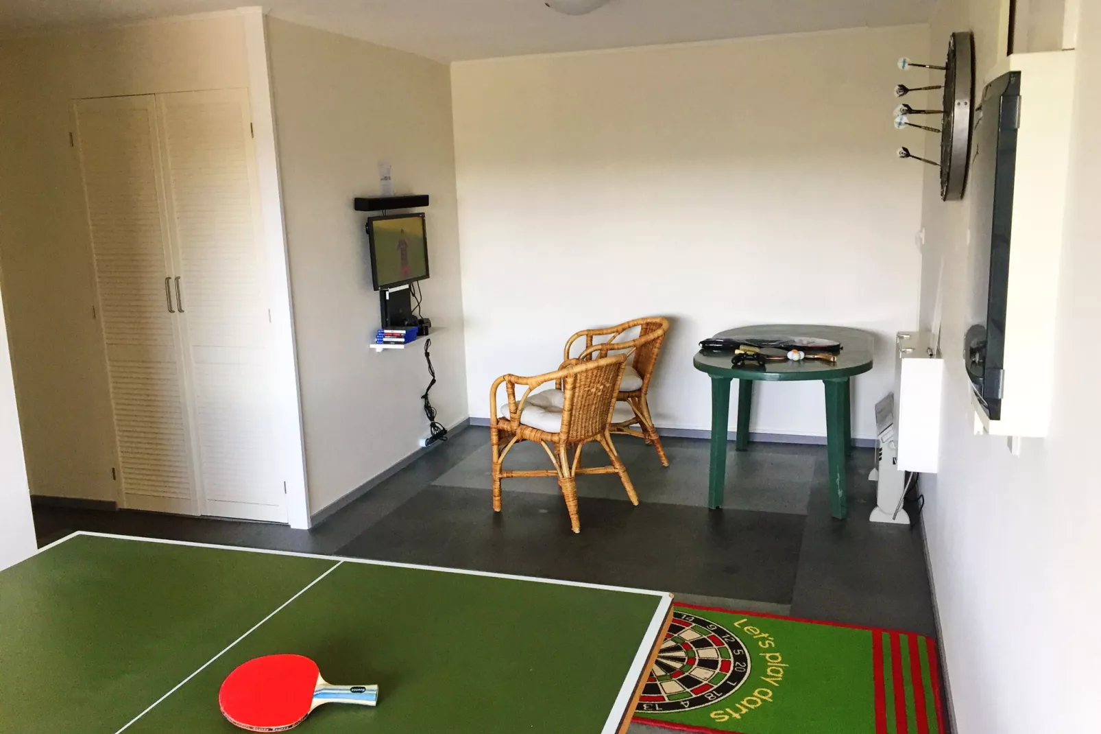 L'Aimant-Recreation room