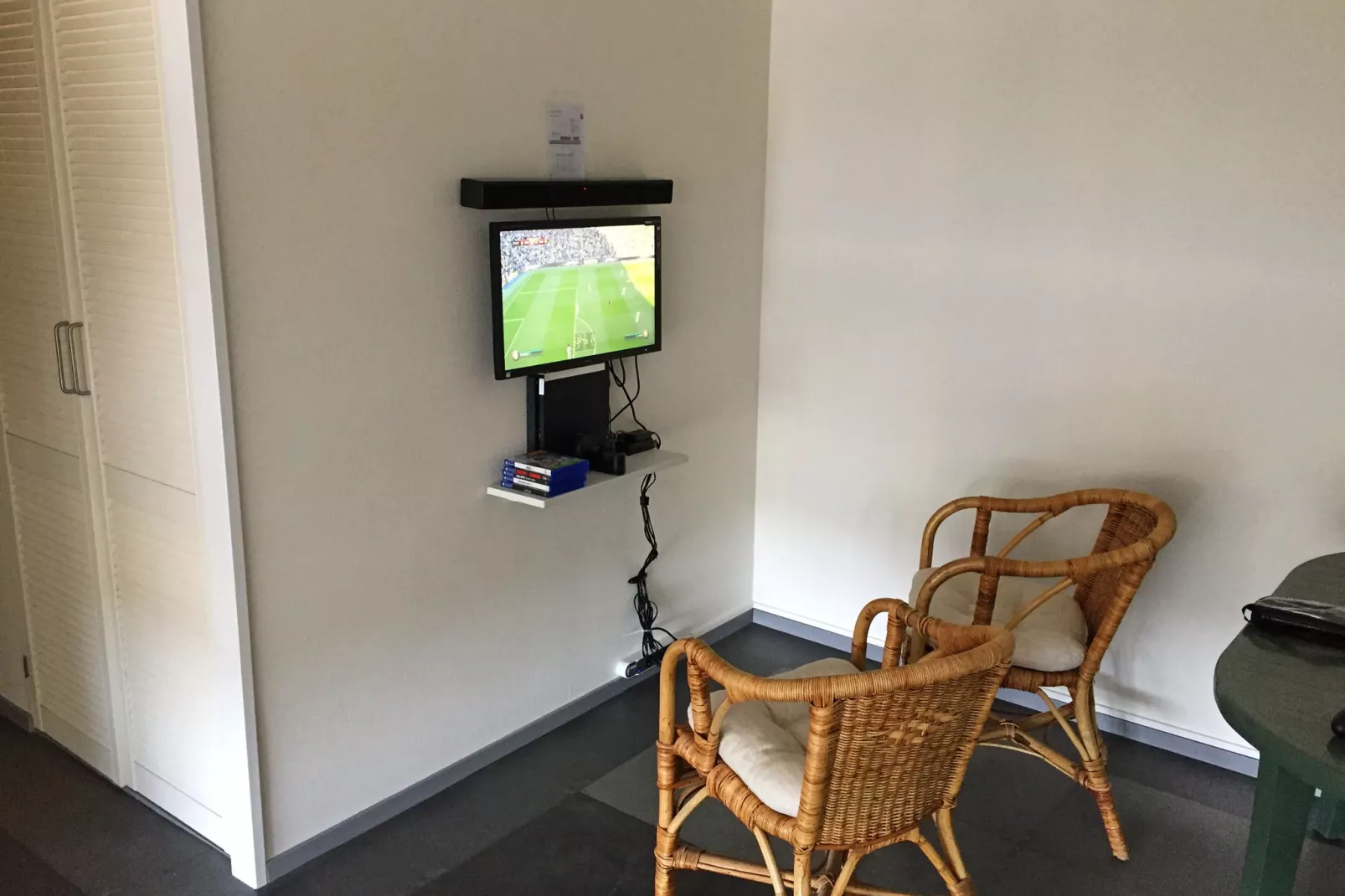 L'Aimant-Recreation room