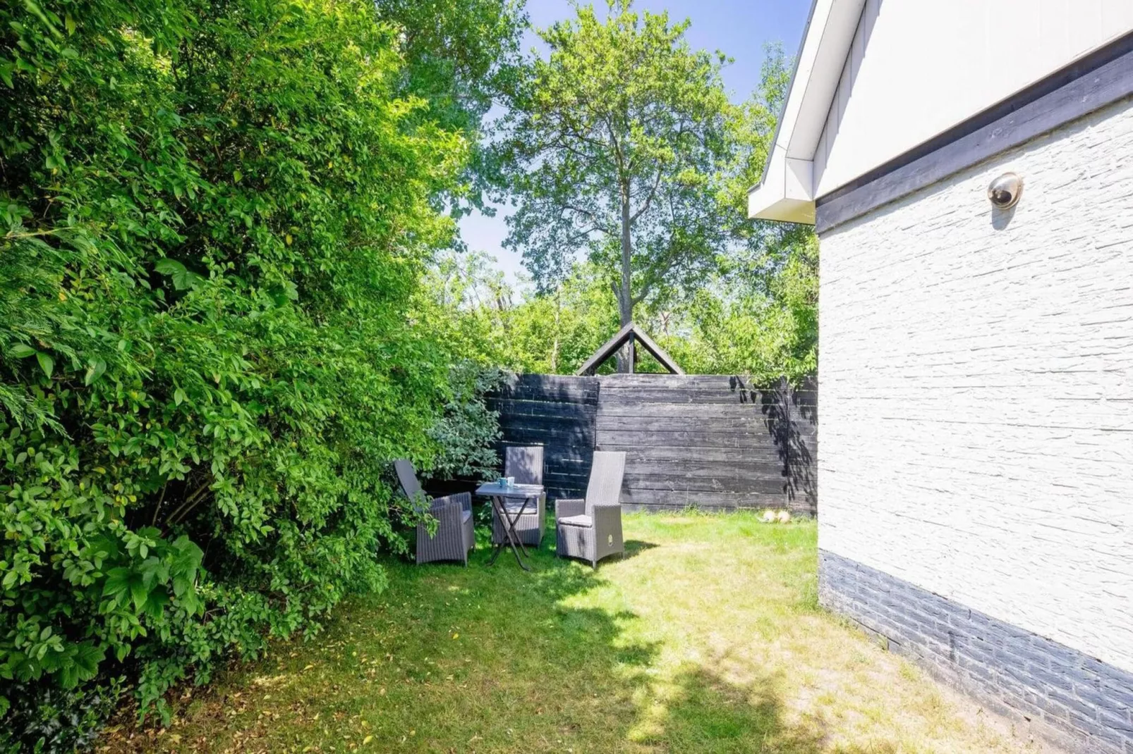 Strandhuys Oester-Exterior summer