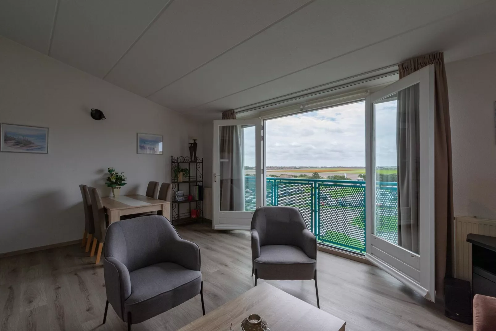 Strandslag 223-Living room