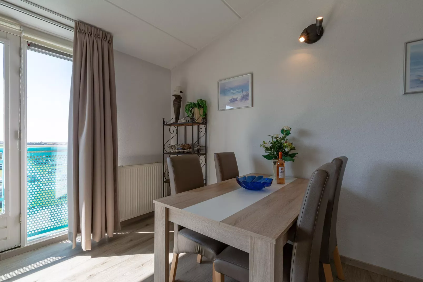 Strandslag 223-Living room