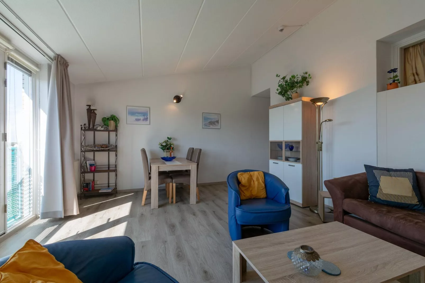 Strandslag 223-Living room