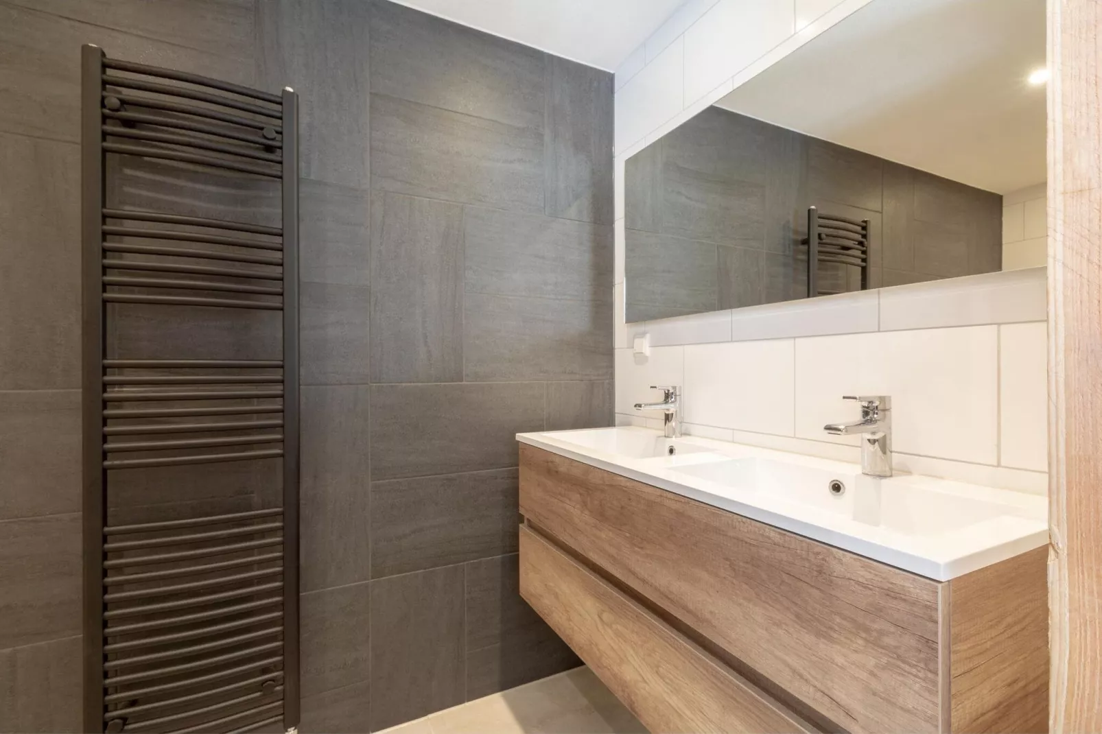 De Blenck 29-Bathroom