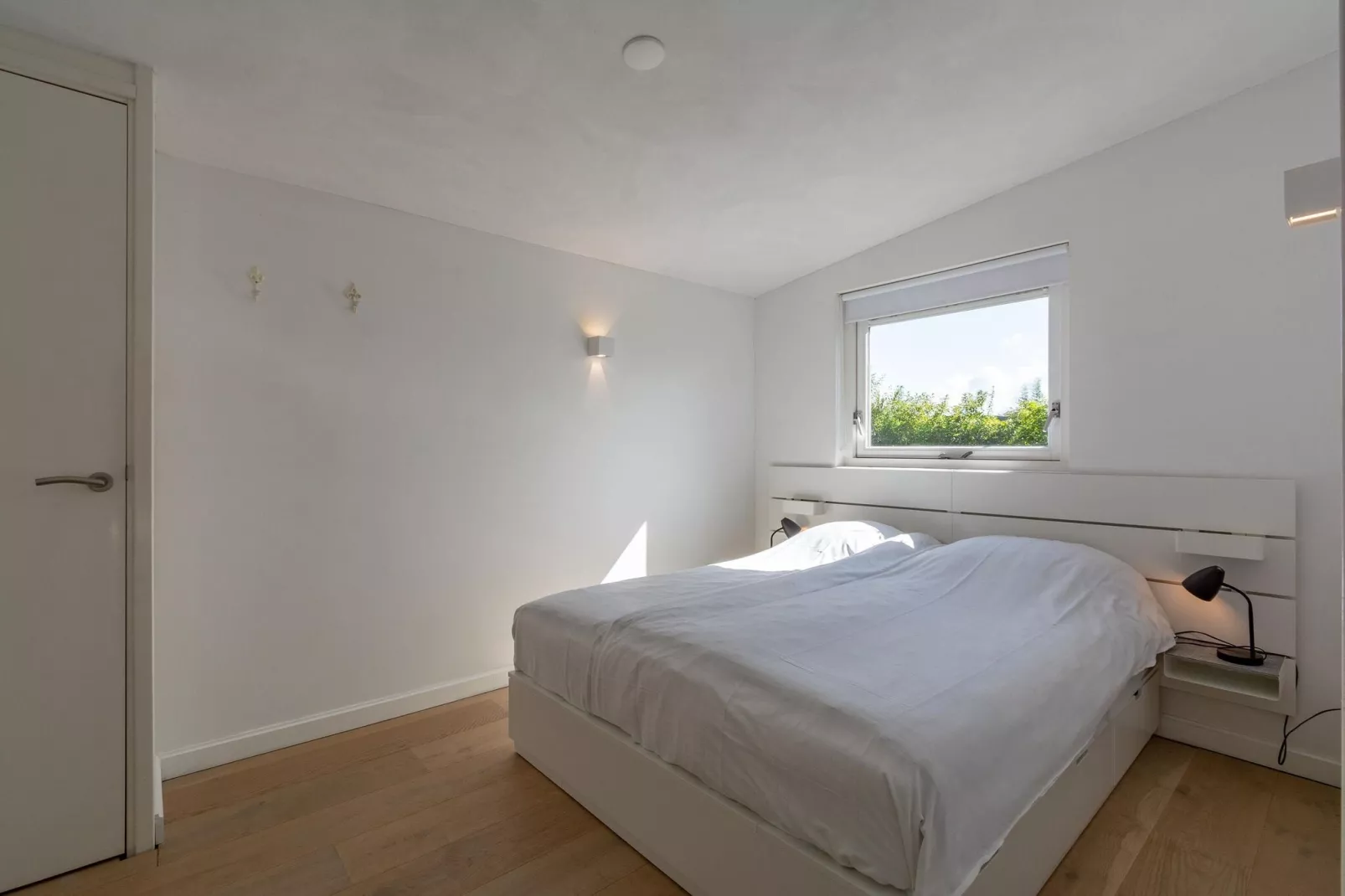 Eureka 109-Bedroom