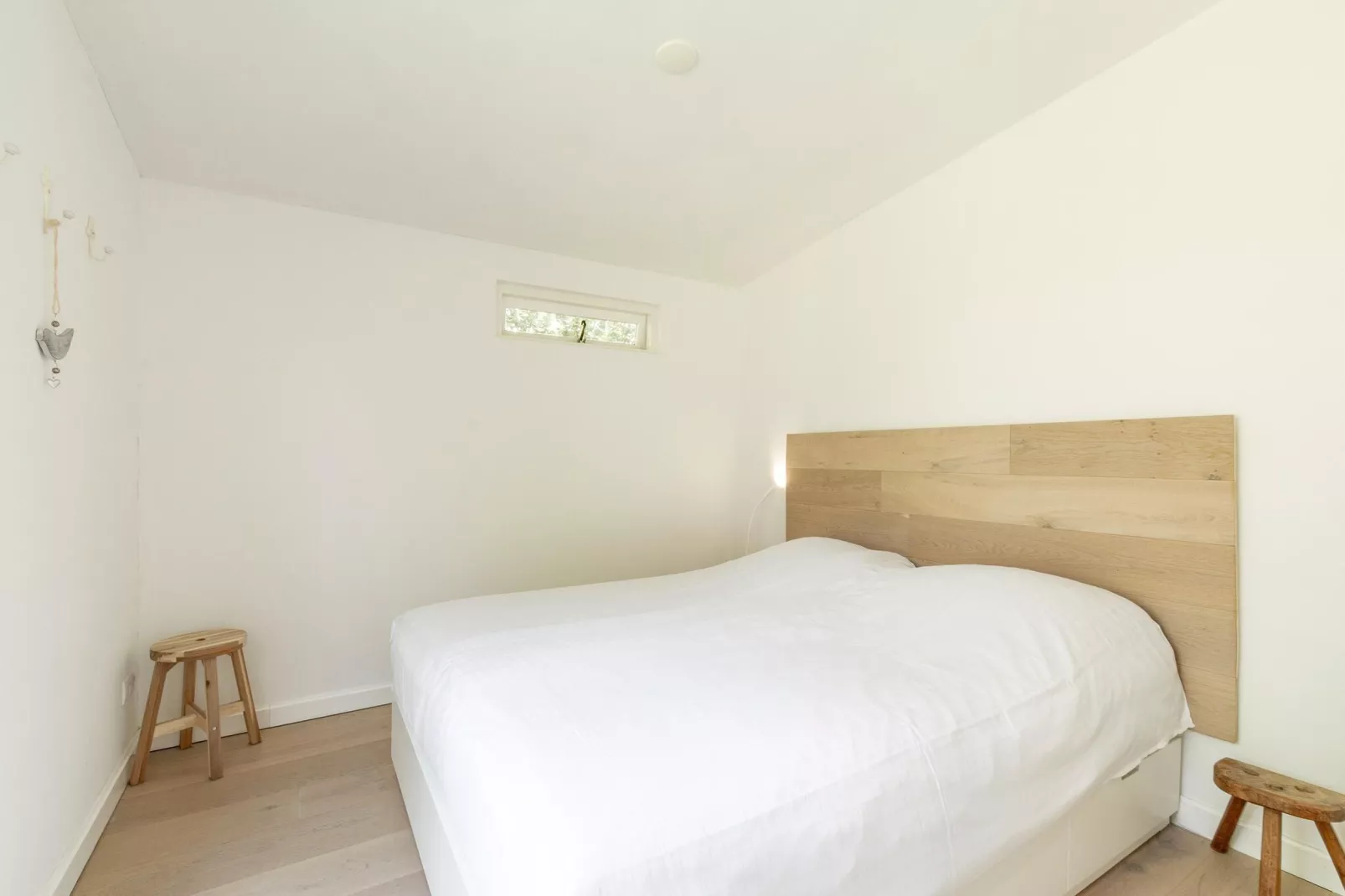 Eureka 109-Bedroom