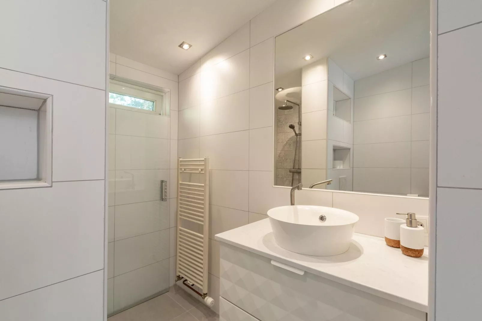 Eureka 109-Bathroom