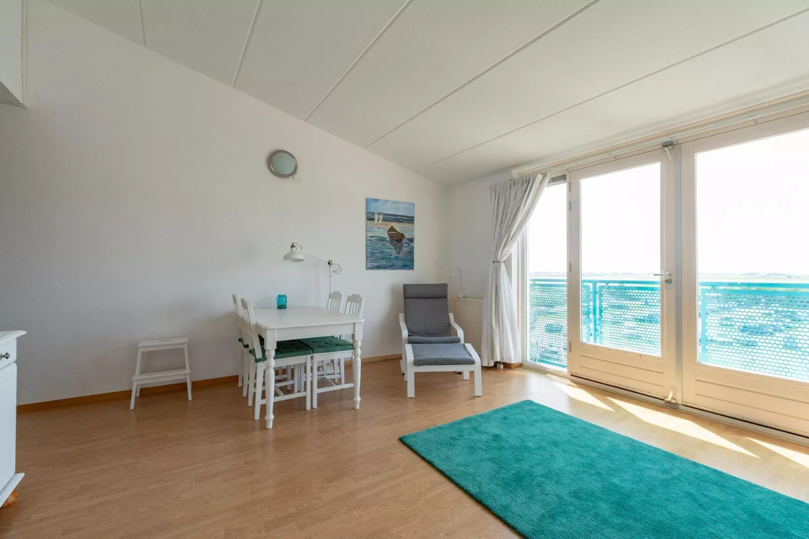 Strandslag 225-Dining room
