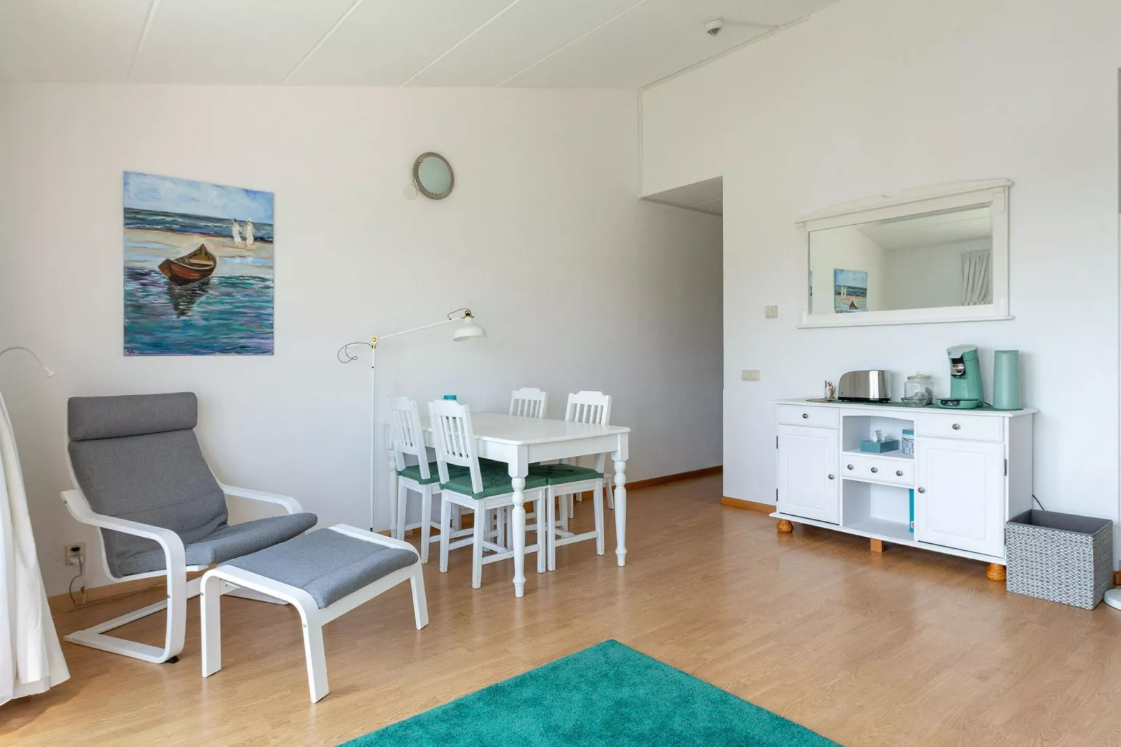 Strandslag 225-Dining room