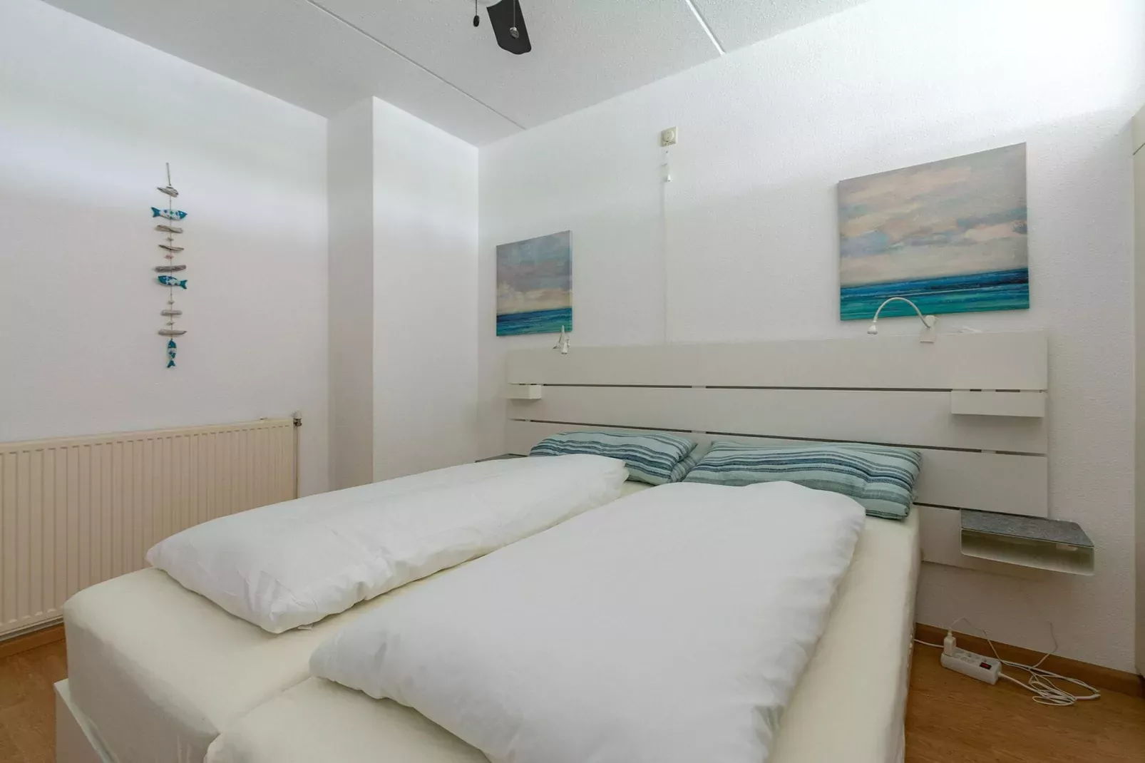 Strandslag 225-Bedroom