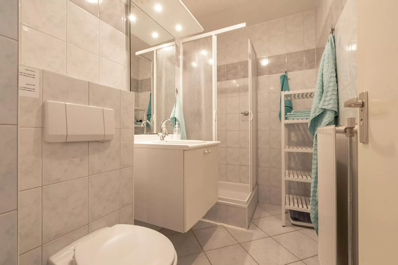 Strandslag 225-Bathroom