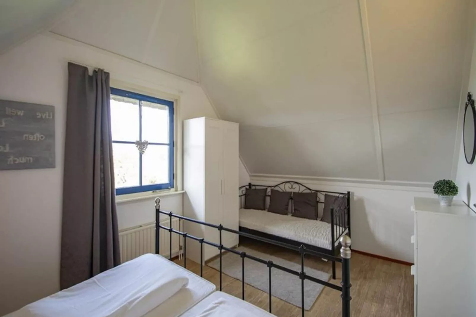 De Buitenplaats 100-Bedroom