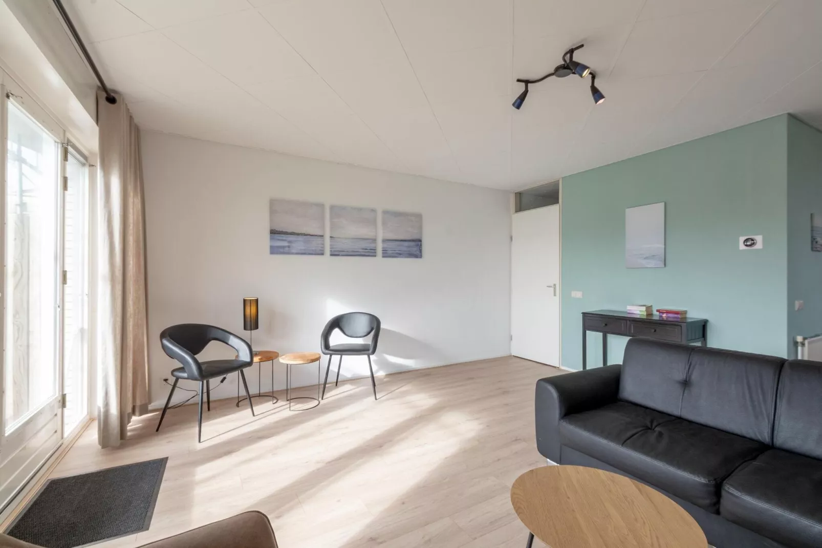 Strandslag 95-Living room