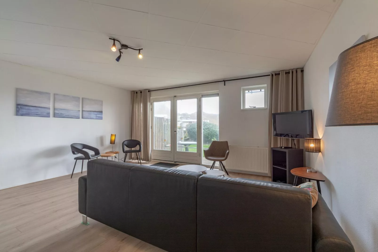 Strandslag 95-Living room