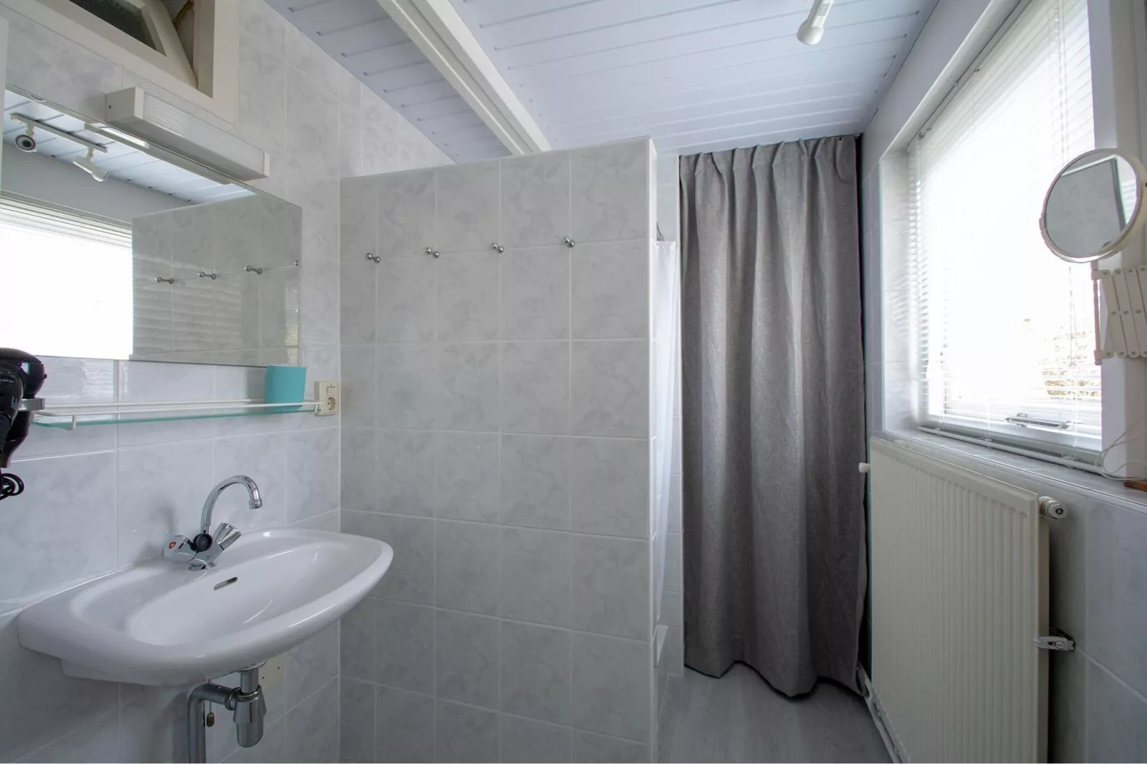 Sandepark 165-Bathroom