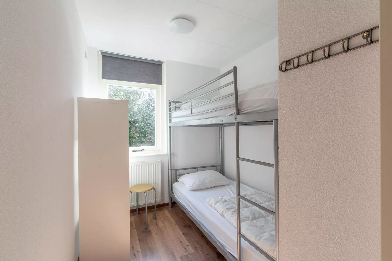 Eureka 83-Bedroom