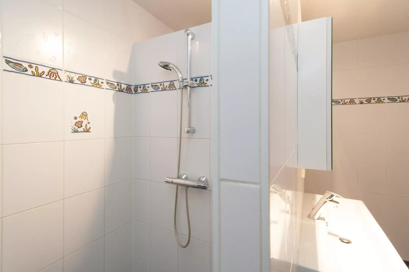 Suite Duinzicht-Bathroom