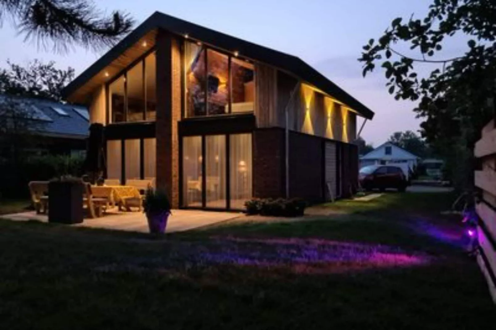 Suite Uitwaayer-Exterior summer