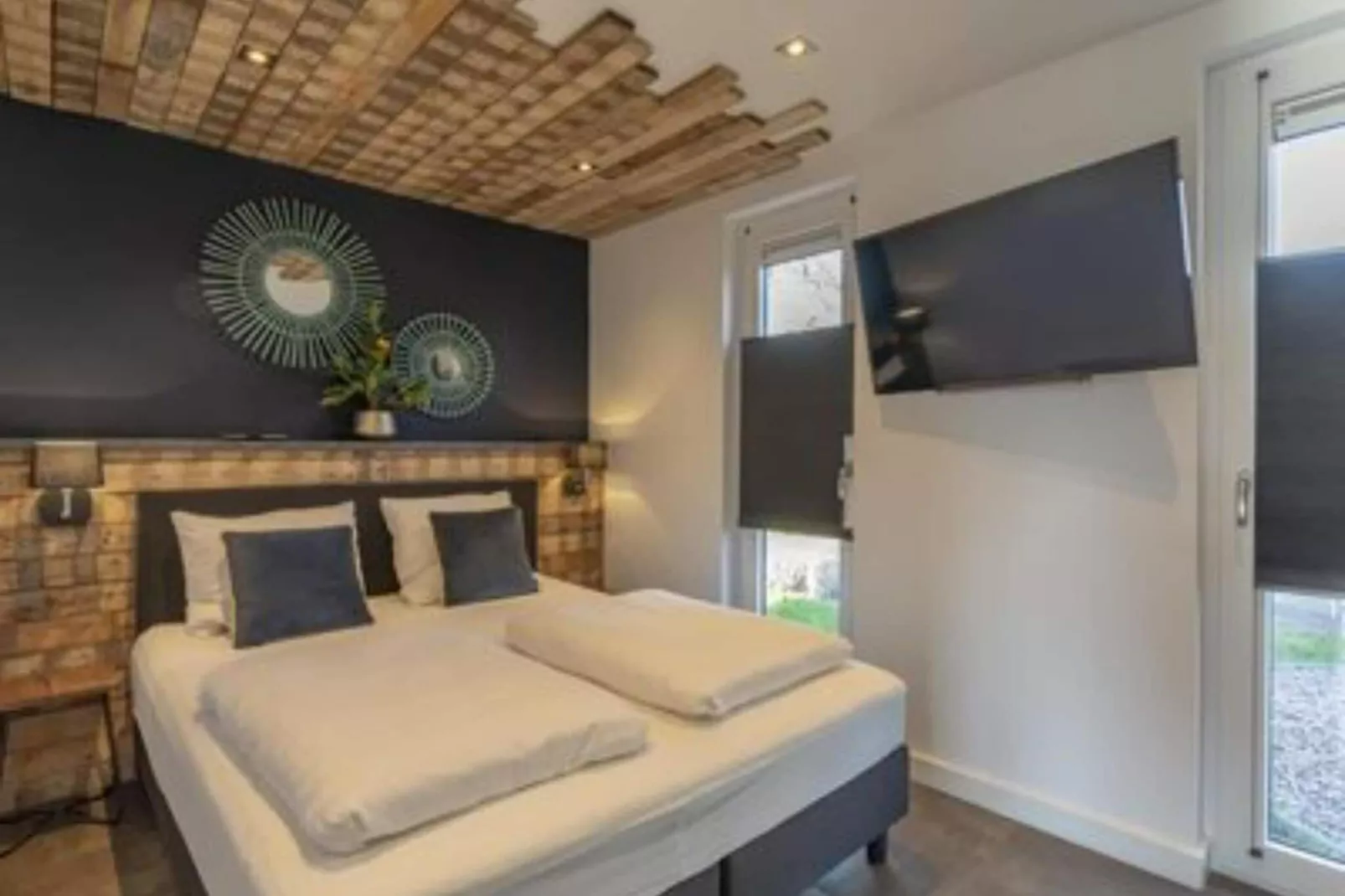 Suite Uitwaayer-Bedroom