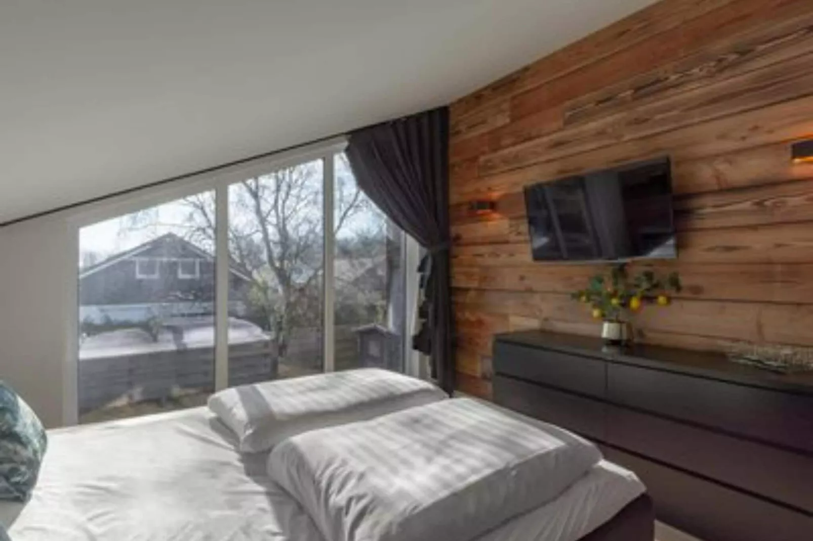 Suite Uitwaayer-Bedroom