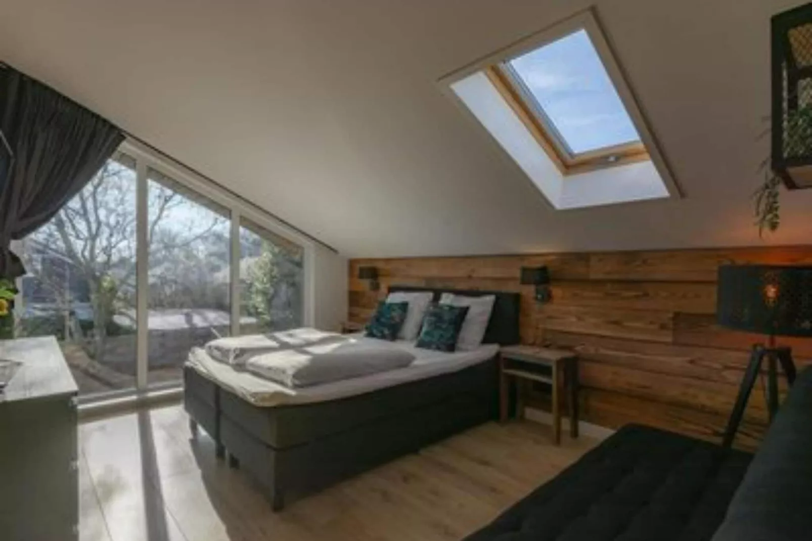 Suite Uitwaayer-Bedroom
