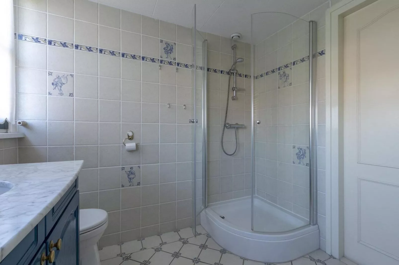 De Buitenplaats 37-Bathroom