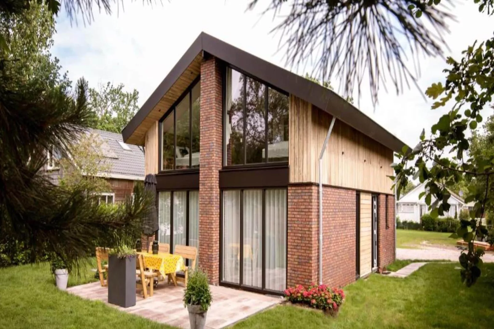 Luxe Villa Keizerskroon - Keizerkroon 63-Exterior summer