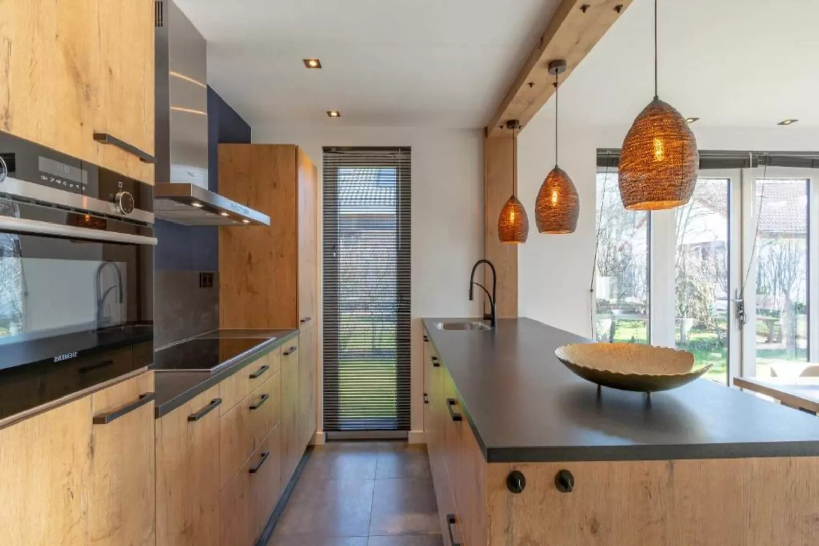 Luxe Villa Keizerskroon - Keizerkroon 63-Kitchen