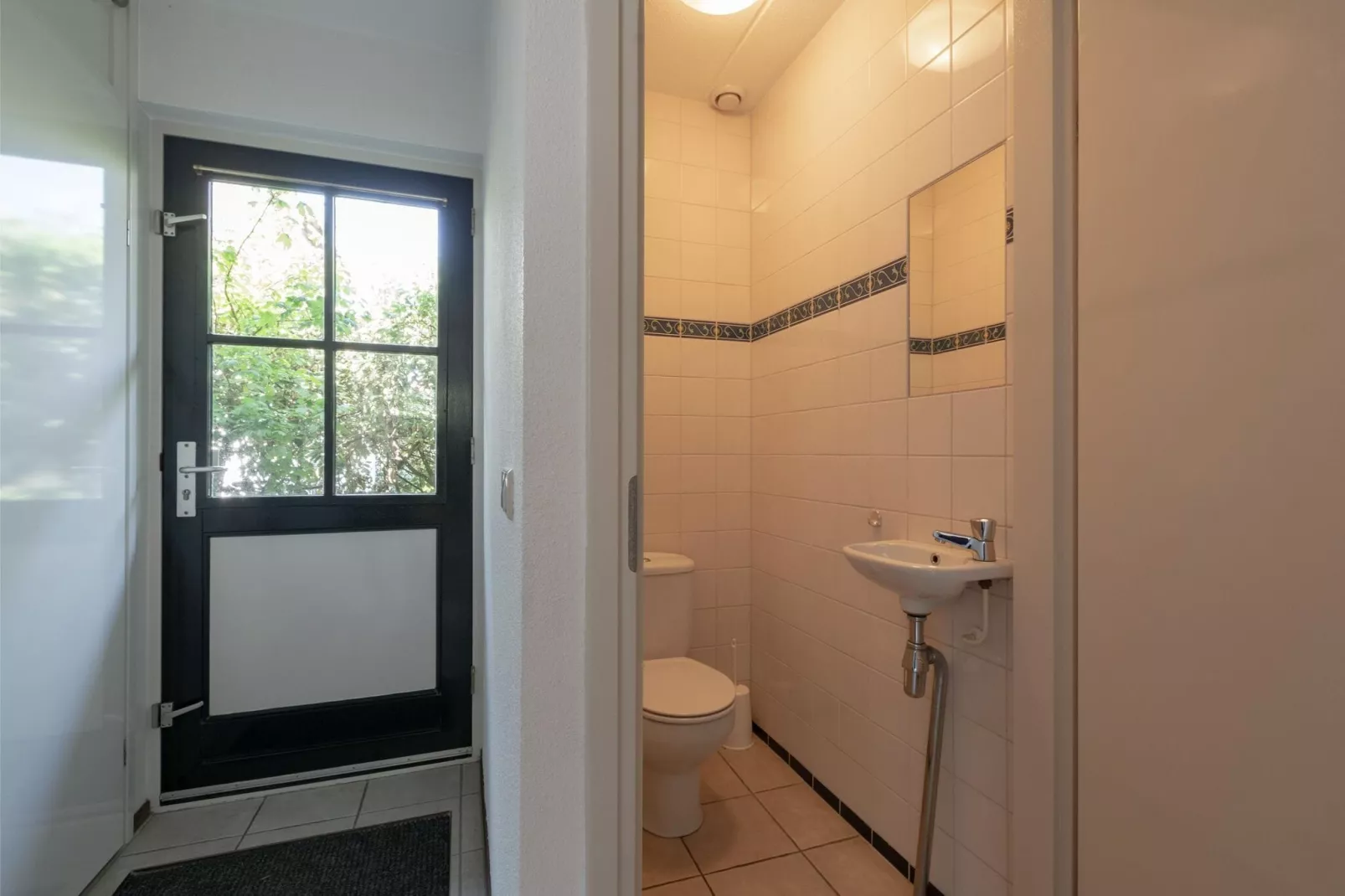 De Buitenplaats 98-Bathroom