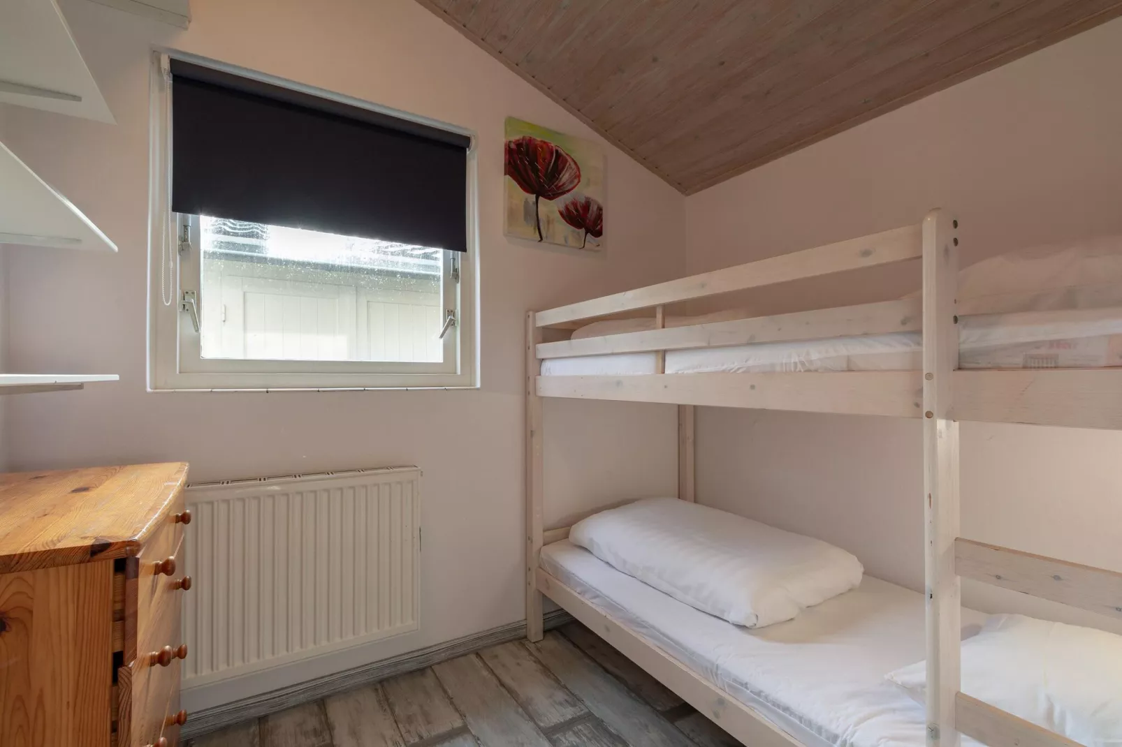 Garnekuul 38-Bedroom