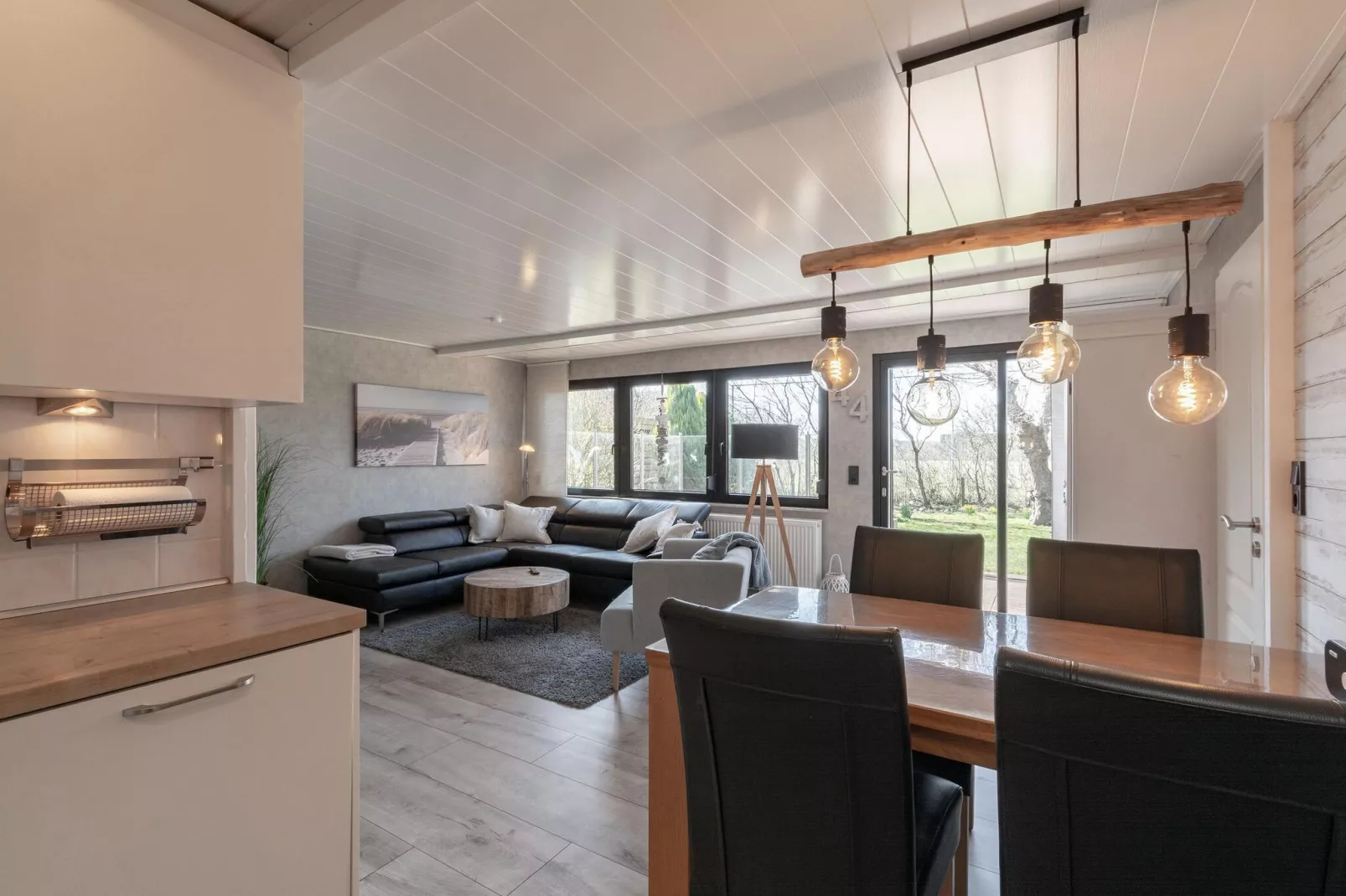 Garnekuul 44-Dining room