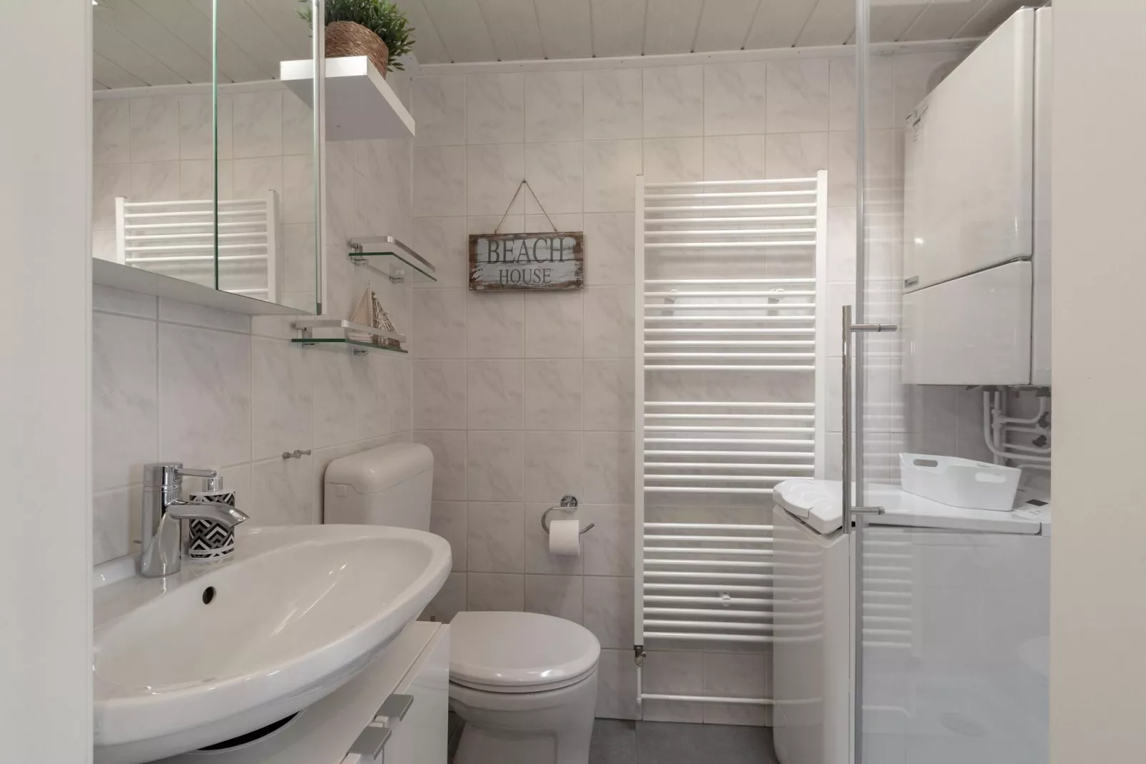 Garnekuul 44-Bathroom