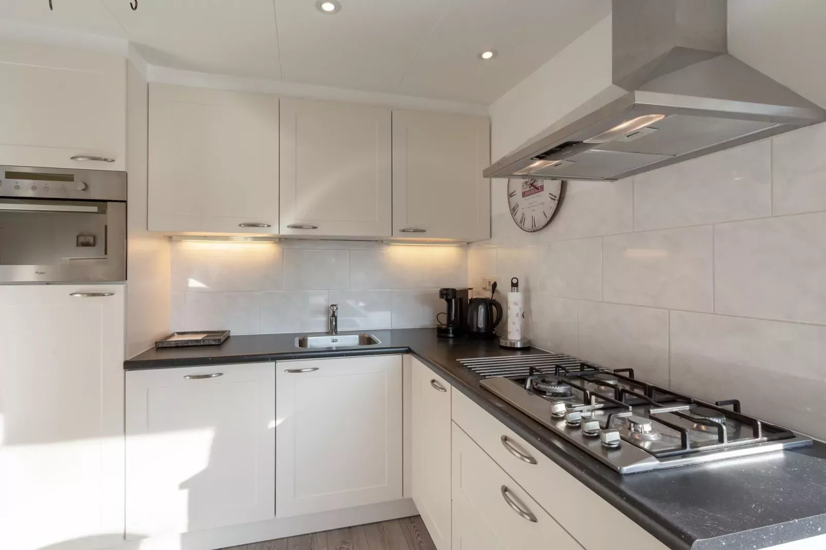 Duinland 183-Kitchen