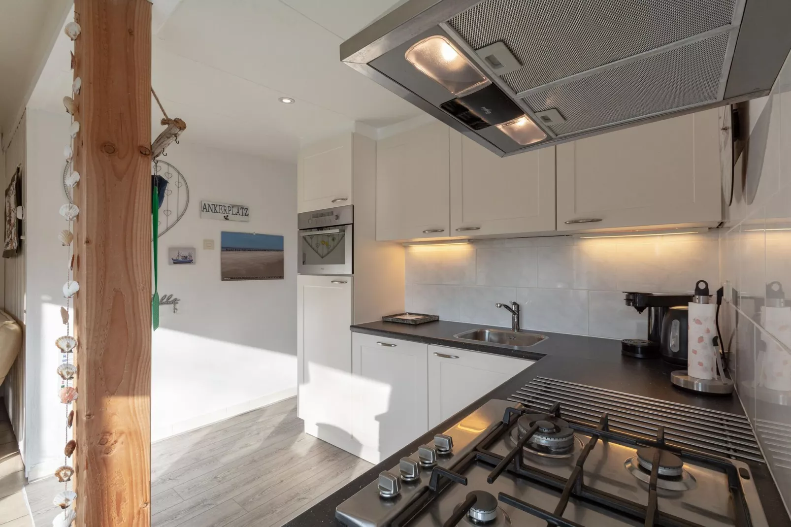 Duinland 183-Kitchen