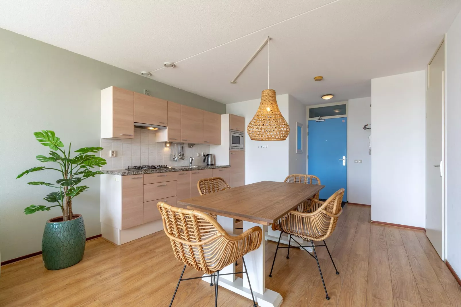 Duinerei B202-Dining room