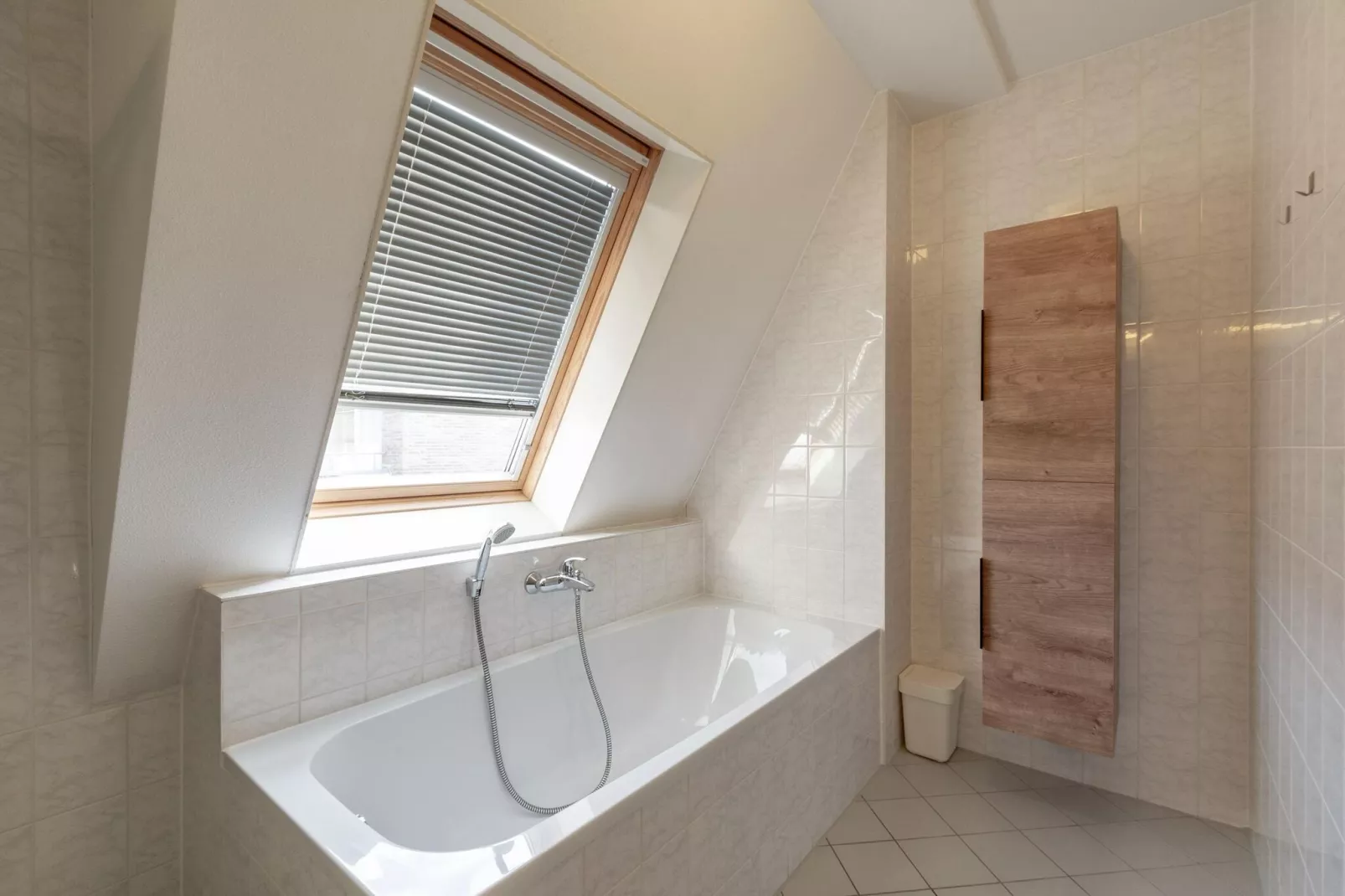 Duinerei B301-Bathroom