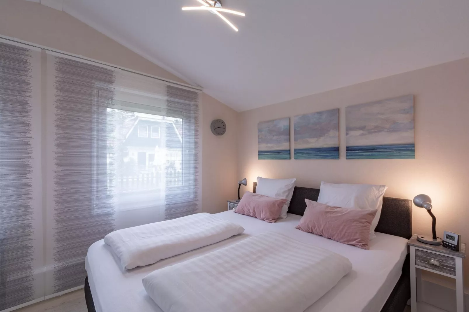 Garnekuul 49-Bedroom