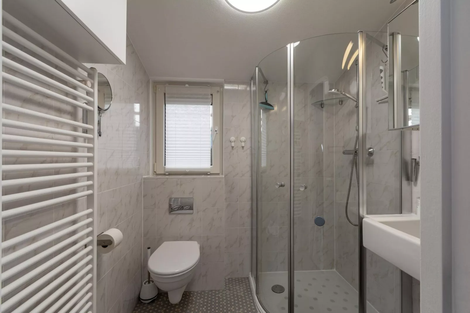 Garnekuul 49-Bathroom