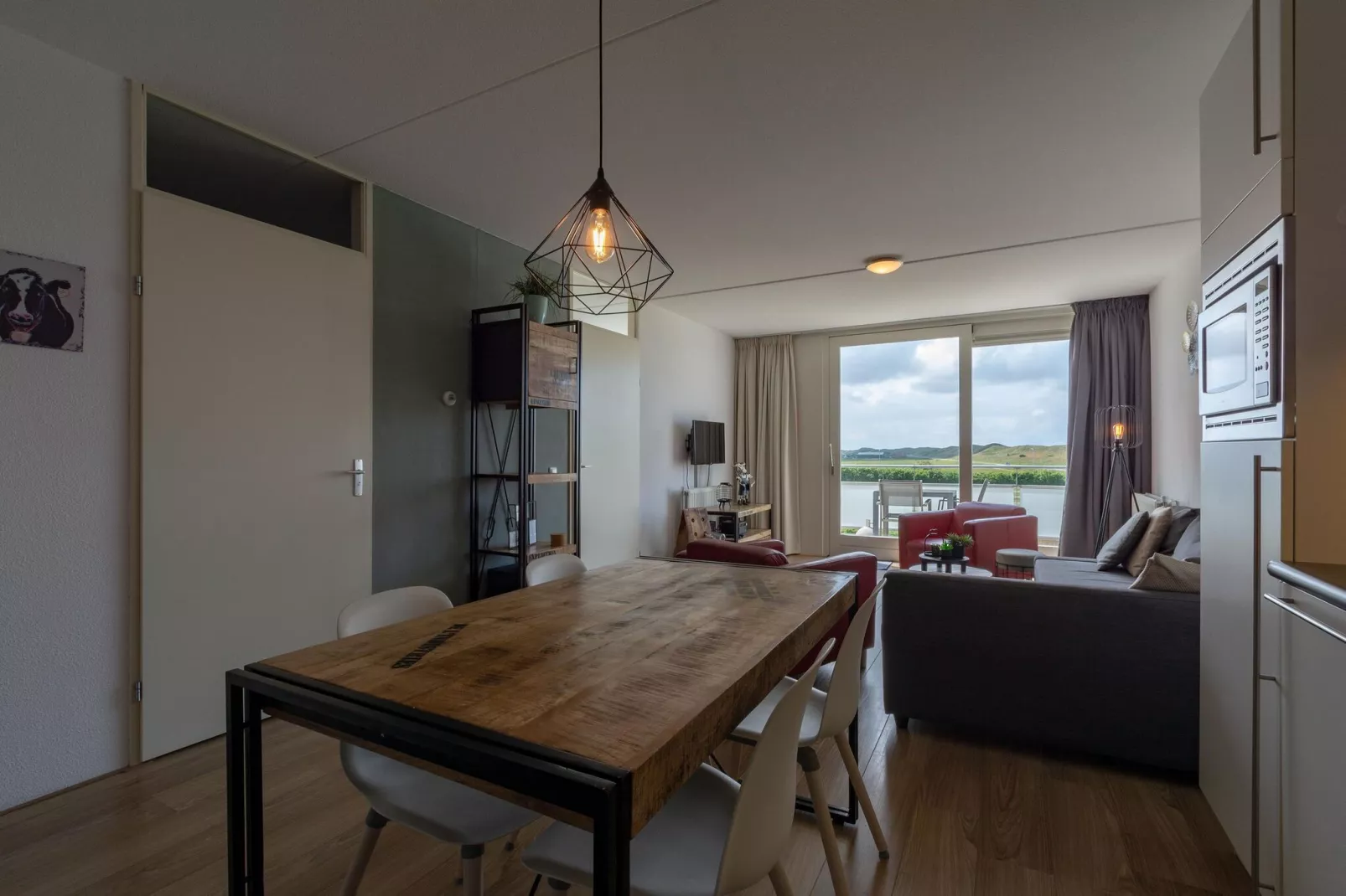 Duinerei C202-Dining room