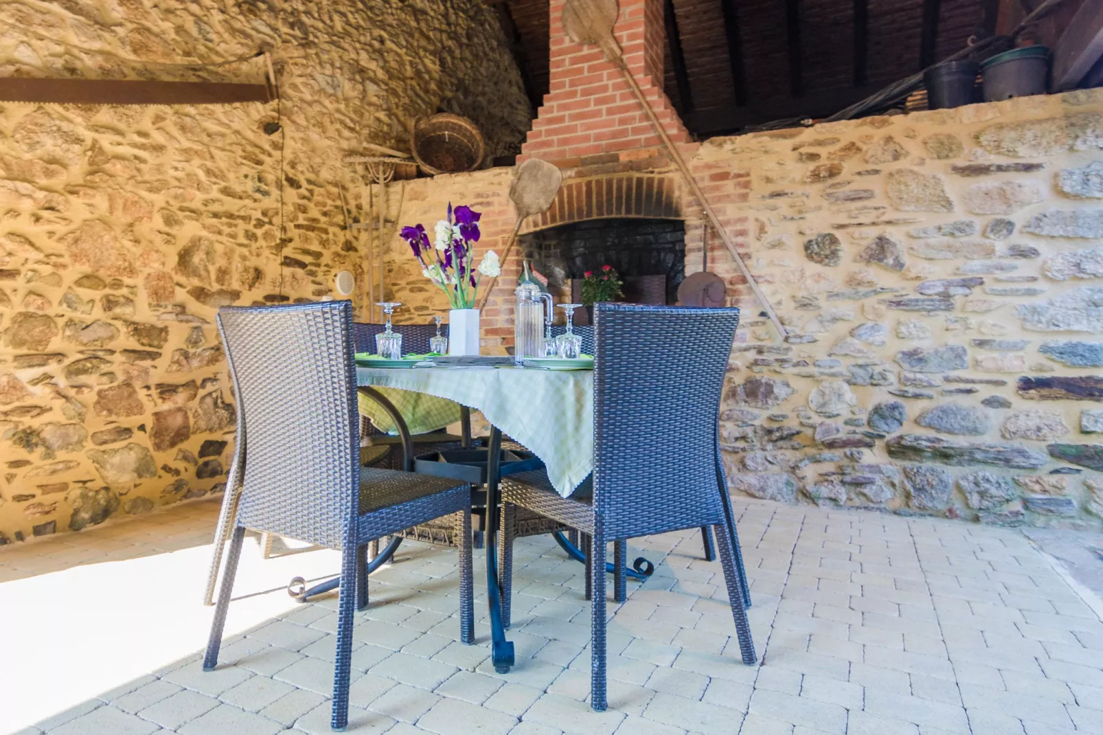 Las Gouttas-Terrasse / balcon