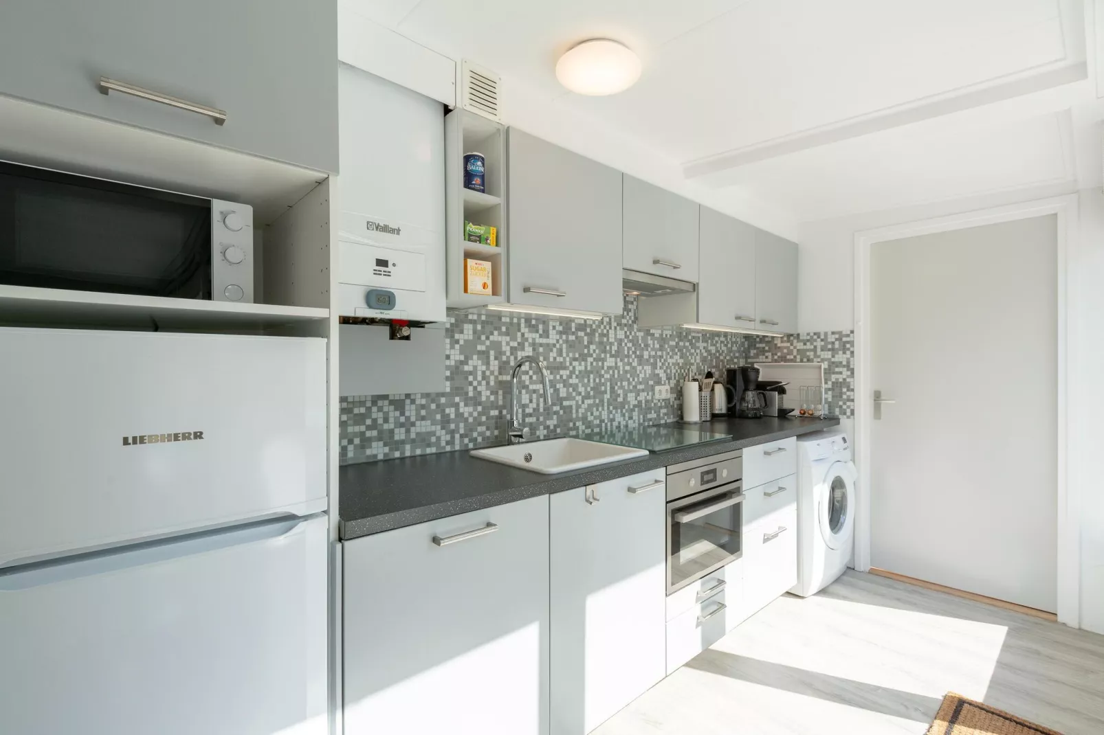 Duinland 111-Kitchen