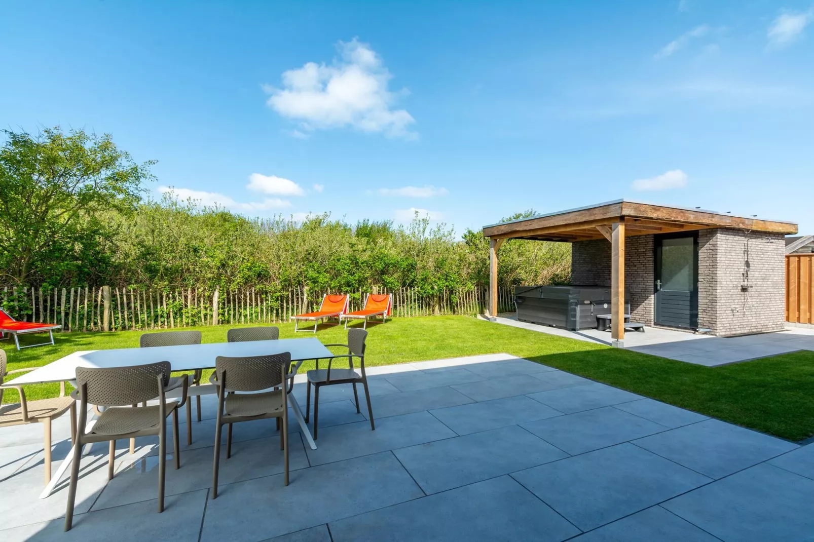 Wellness Villa Lotje-Jardin d'été